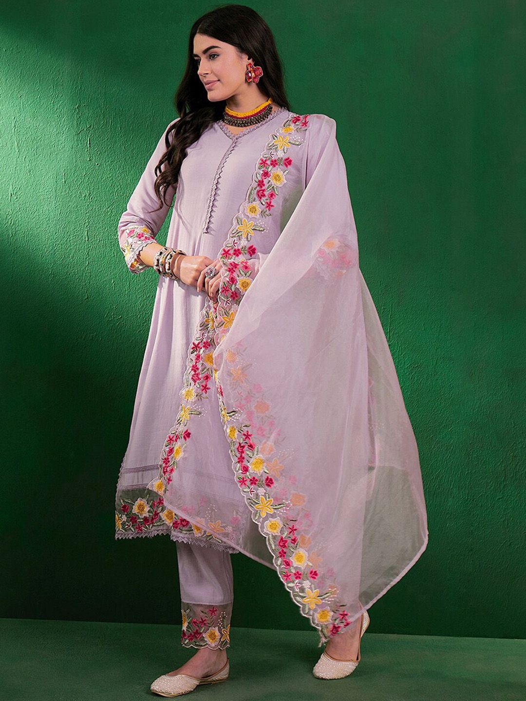 Dhiyona SN Floral Embroidered Schiffli Lace Detail Kurta With Palazzo & Dupatta