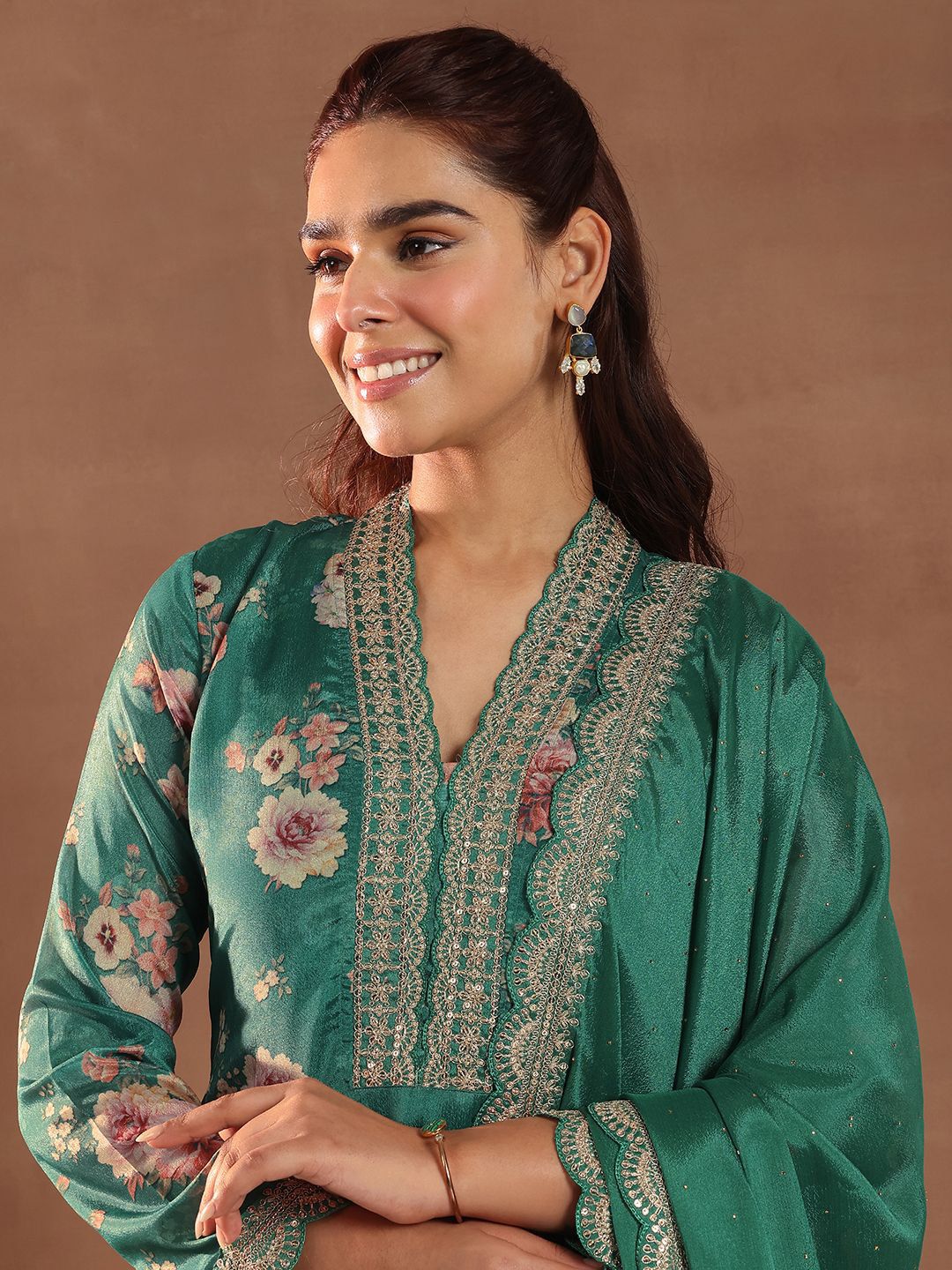 Dhiyona LL Women Floral Printed Regular Kurta with Palazzos & With Dupatta