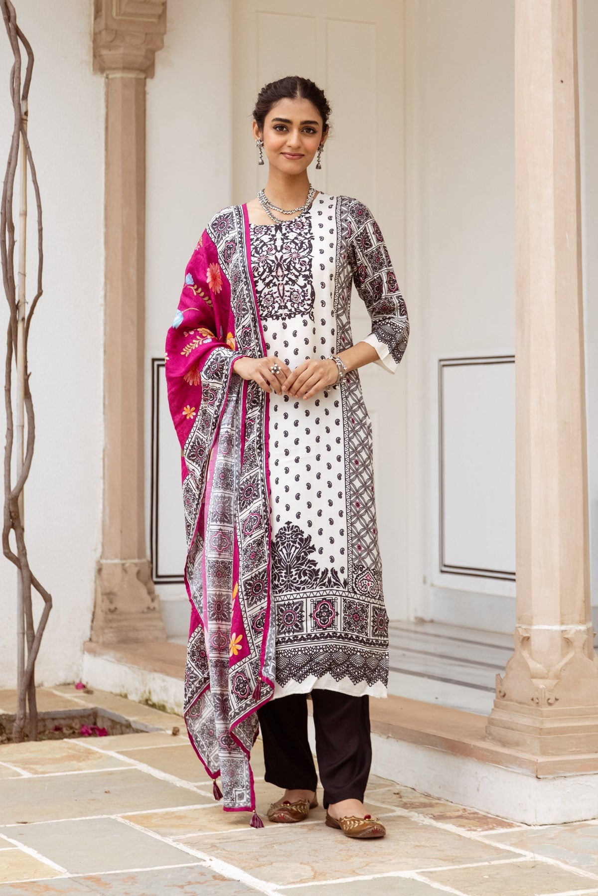 Saisha Angel Premium Digital Print Muslin Suit Set