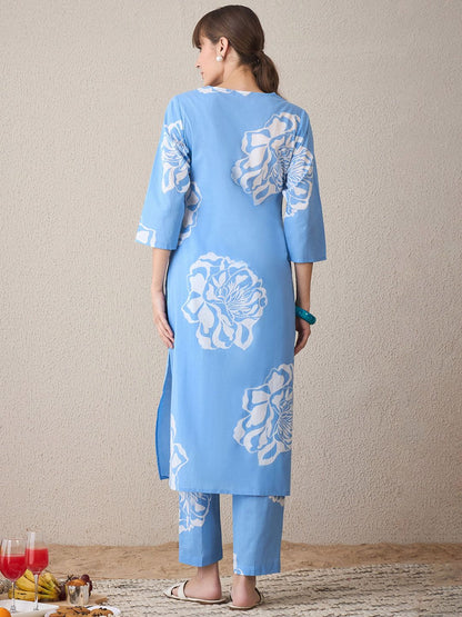 Dhiyona IE Floral Printed V-Neck Pure Cotton Straight Kurta With Trousers