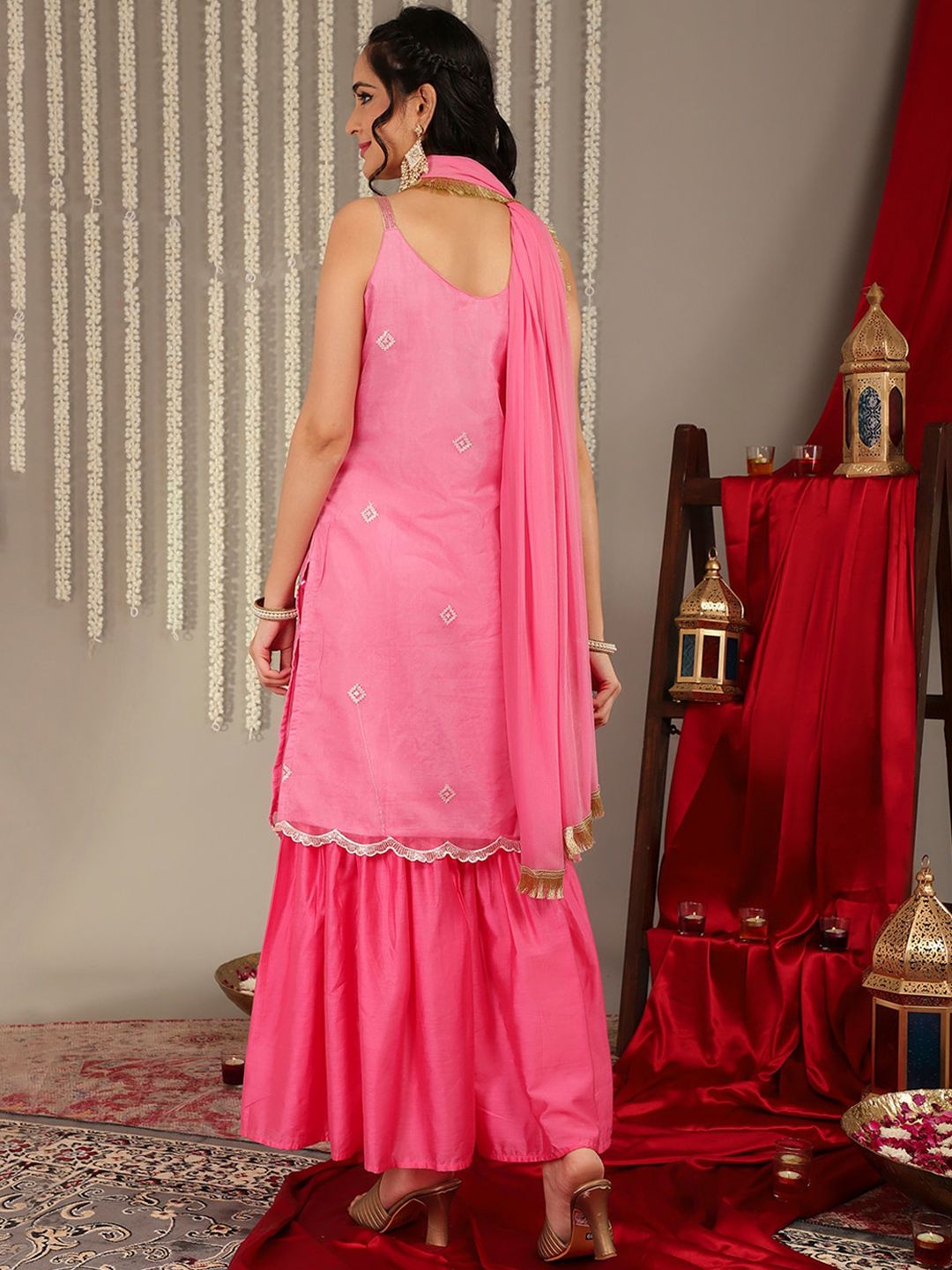 Dhiyona VA Women Zari Detail Kurta & Trousers With Dupatta