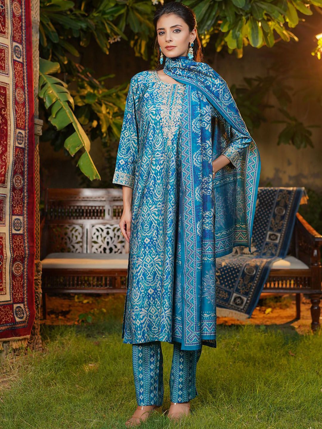 Dhiyona KL Women Ethnic Motifs Printed Kurta with Trousers & Dupatta