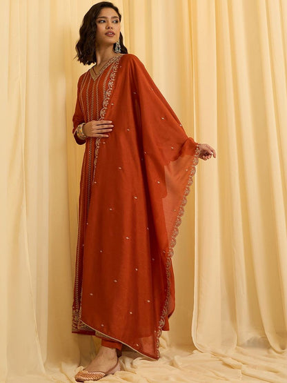 Dhiyona CH Women Ethnic Motifs Embroidered Panelled Thread Work Kurta with Trousers & With Dupatta