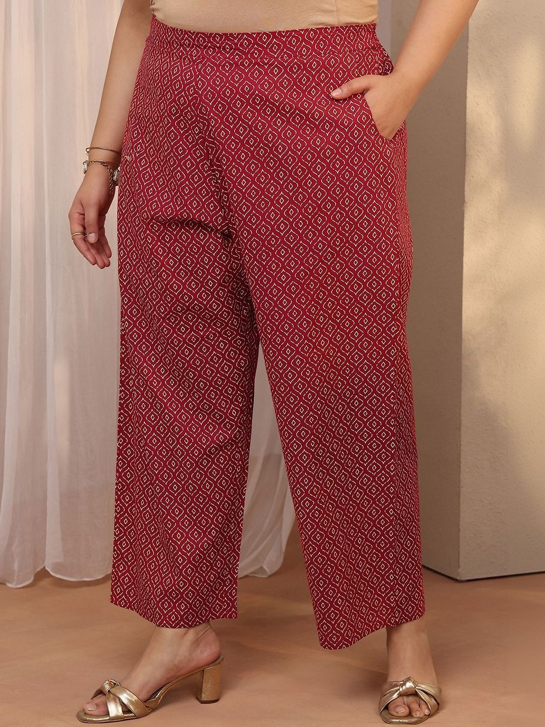 Dhiyona Women's Plus Size Floral Printed Kurta with Trousers & With Dupatta