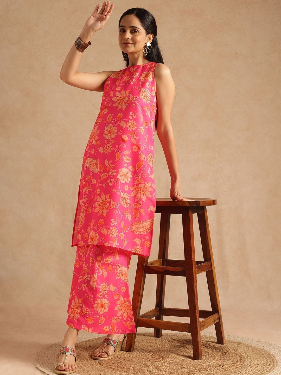 Dhiyona AN Women Floral Printed Regular Kurta with Sharara