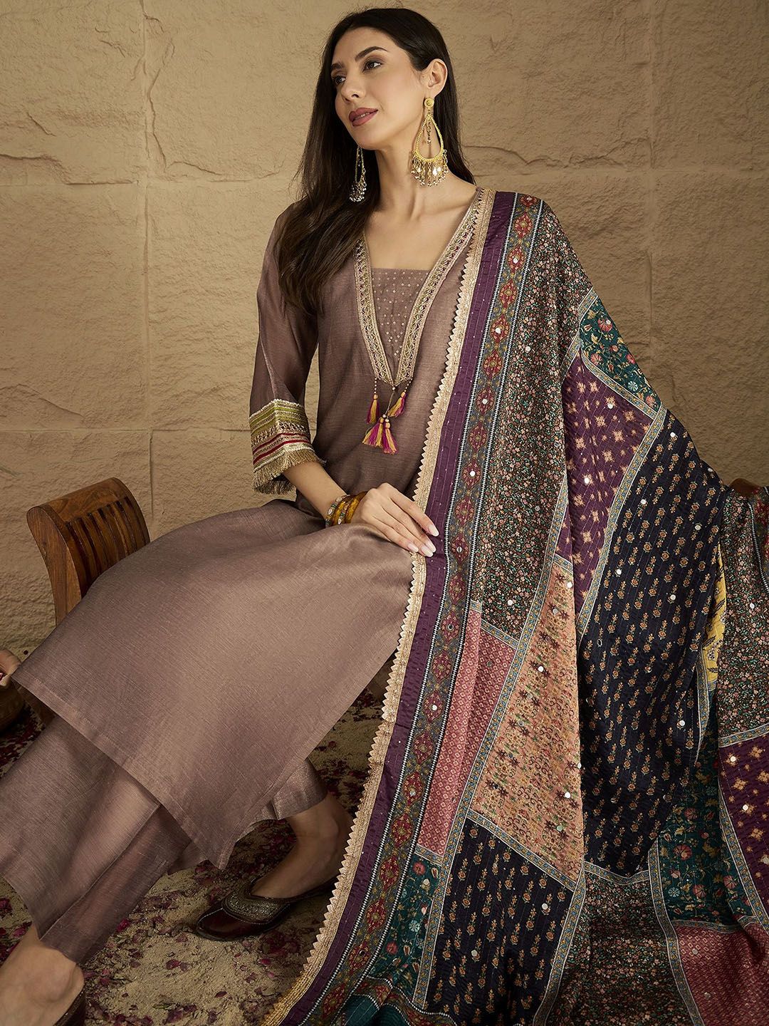 Dhiyona VA Ethnic Motifs Yoke Design V-Neck Straight Kurta With Palazzos & Dupatta