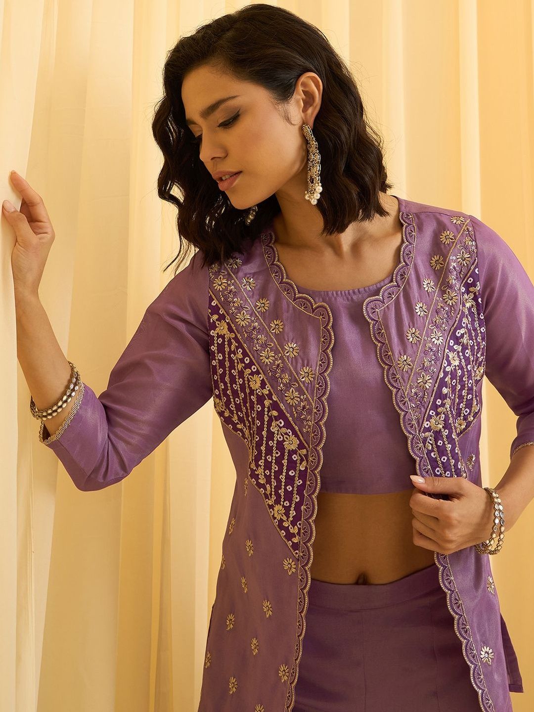 Dhiyona CH Women Ethnic Motifs Embroidered Regular Thread Work Kurti with Palazzos