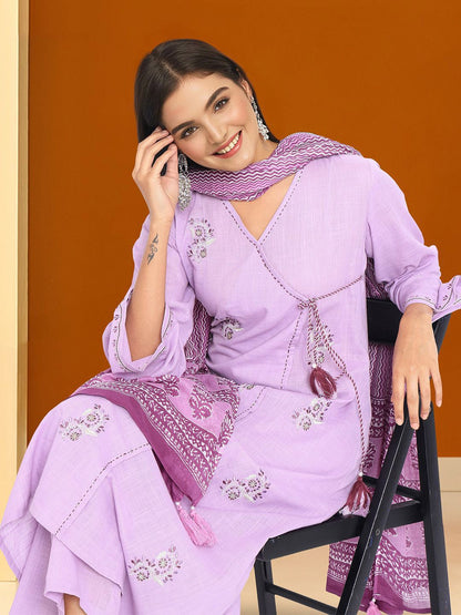 Dhiyona IS Women's Women Floral Embroidered Pure Cotton Kurta with Trousers & With Dupatta