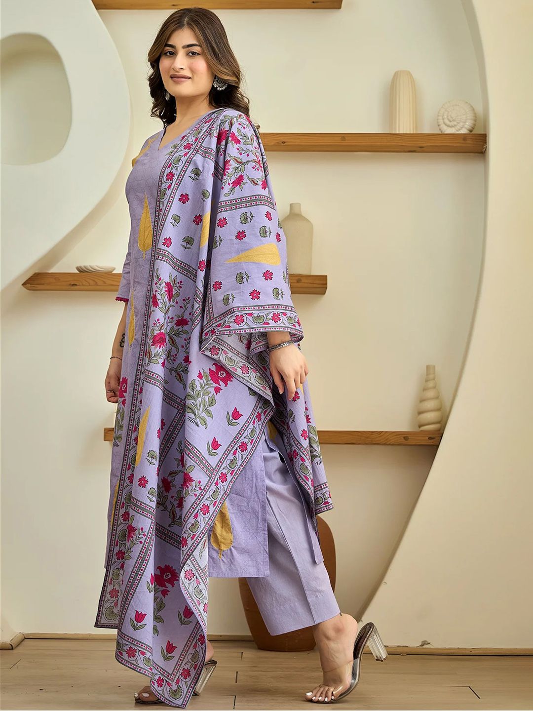 Dhiyona KL Women Floral Printed Regular Kurta with Palazzos & Dupatta