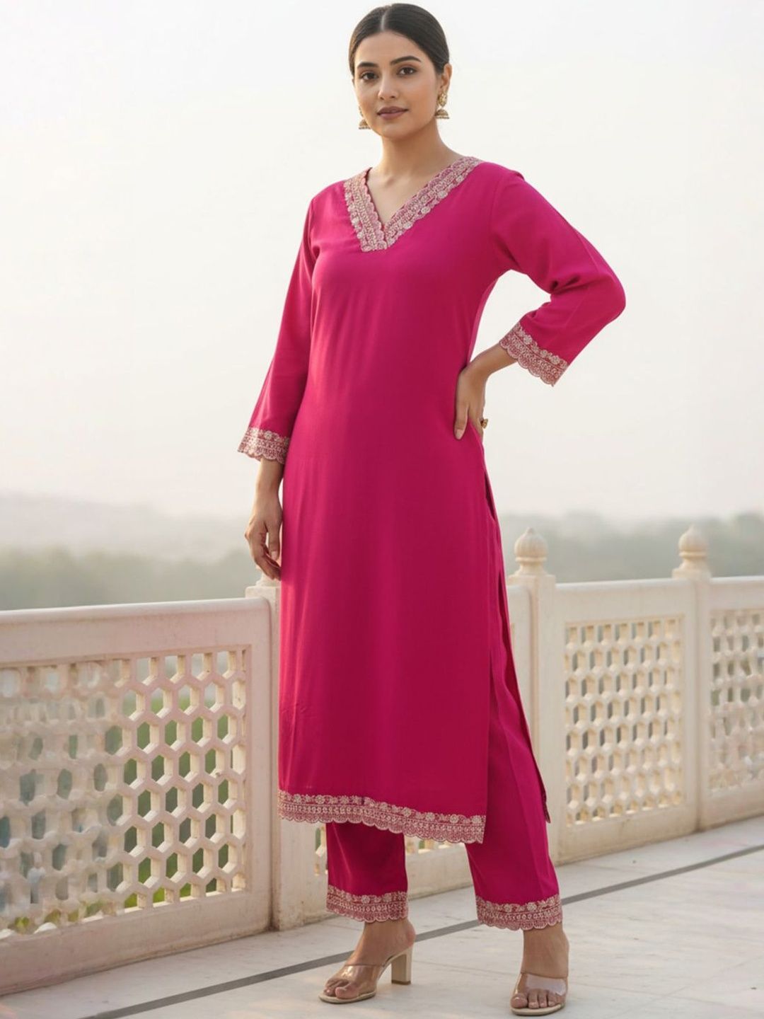 Dhiyona IE Women Ethnic Motifs Embroidered Regular Thread Work Kurta with Trousers