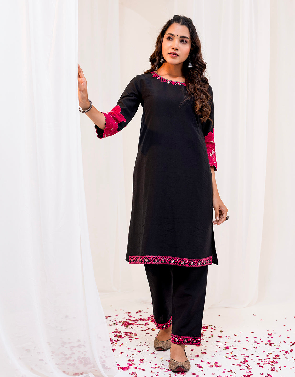 Purna Onyx embroidered Cotton Co-ord Set