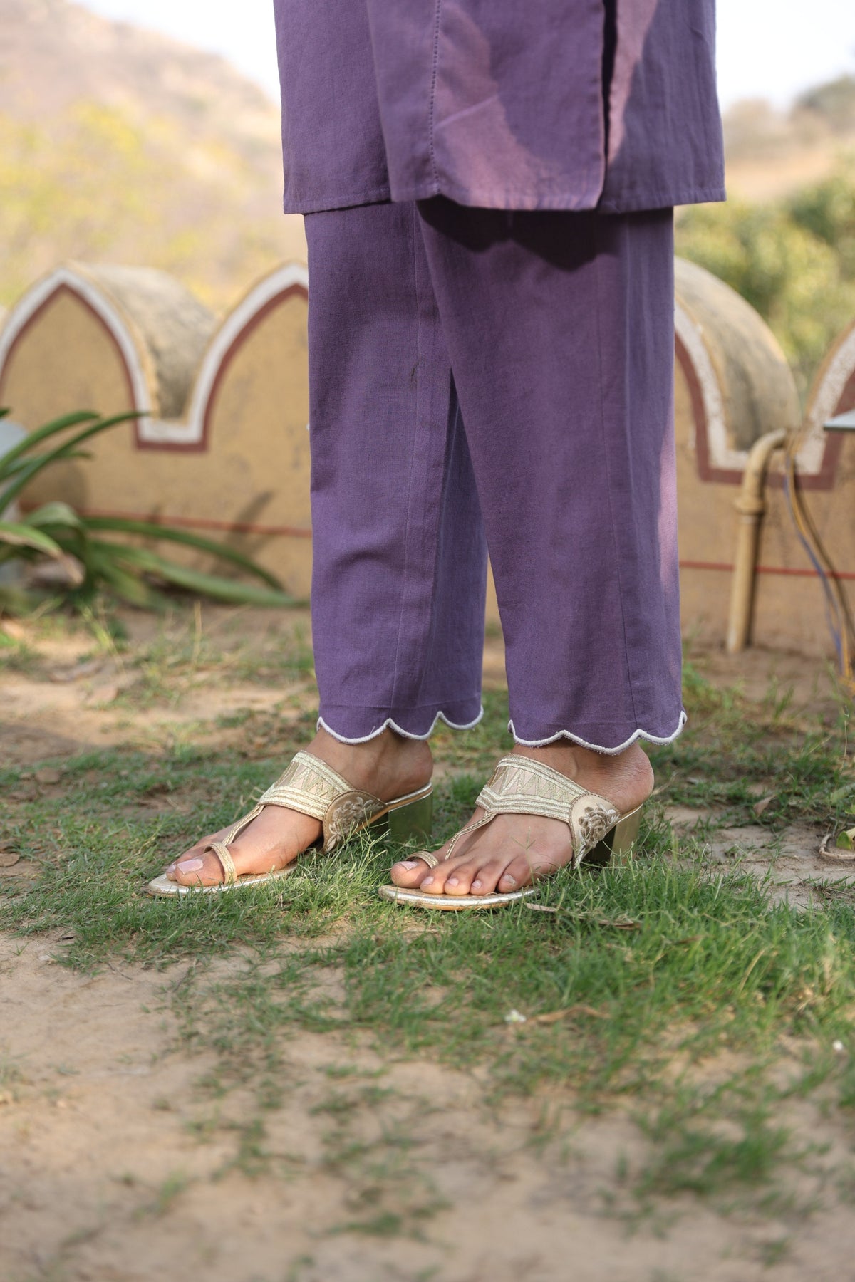 Tushki Carnation Cotton Kurta Pant Set