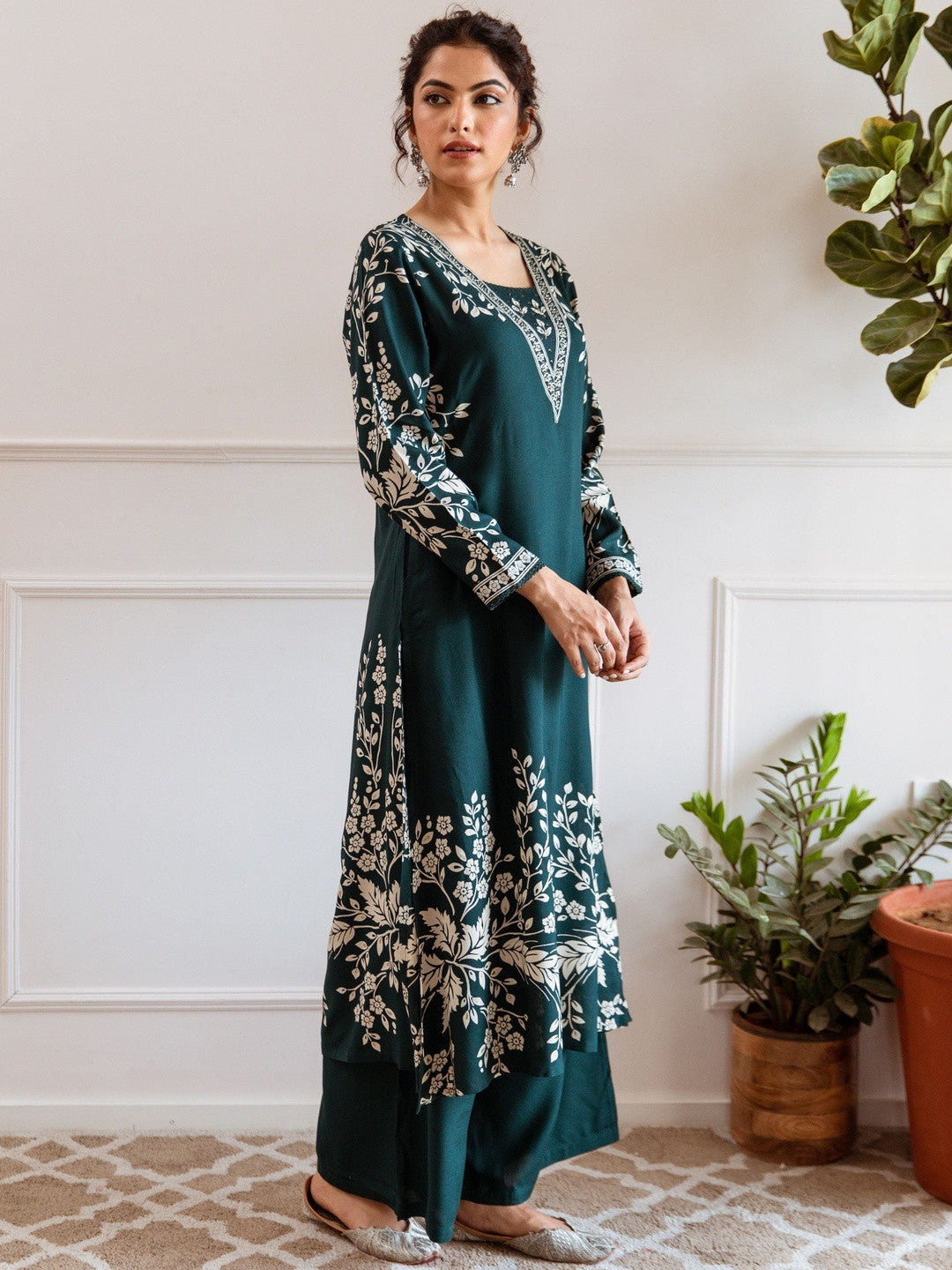 Embroidered & Printed V-Neck Kurta & Palazzos