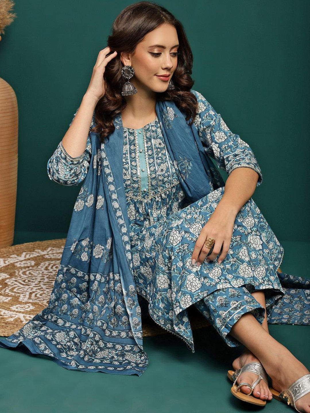 Floral Printed Gotta Patti Pure Cotton Kurta With Trousers & Dupatta