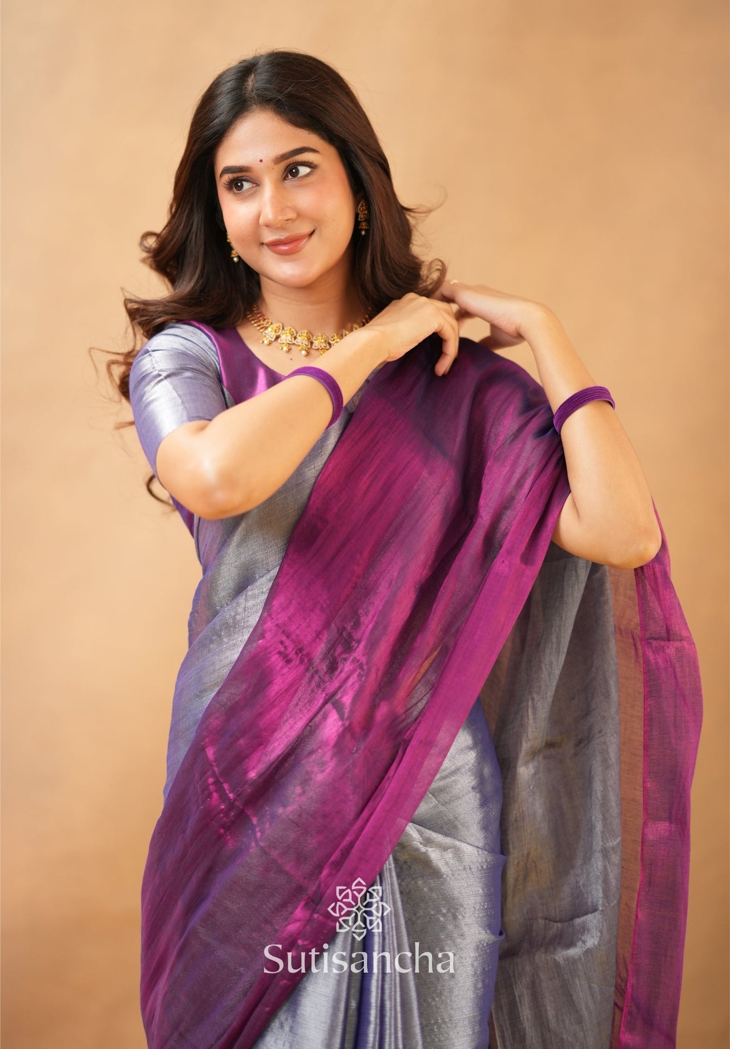 Dhiyona SS Regal Split Elegance Handloom Tissue Cotton Saree