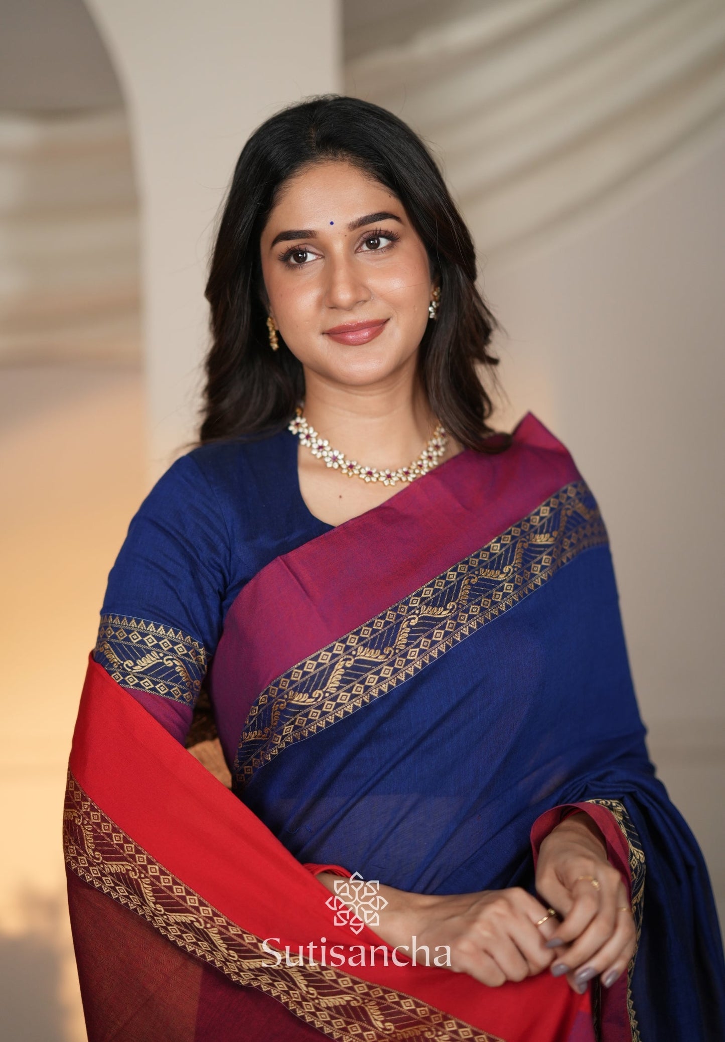 Dhiyona SS The Weaver's Touch: Pure Bengal Cotton Saree with Timeless Appeal