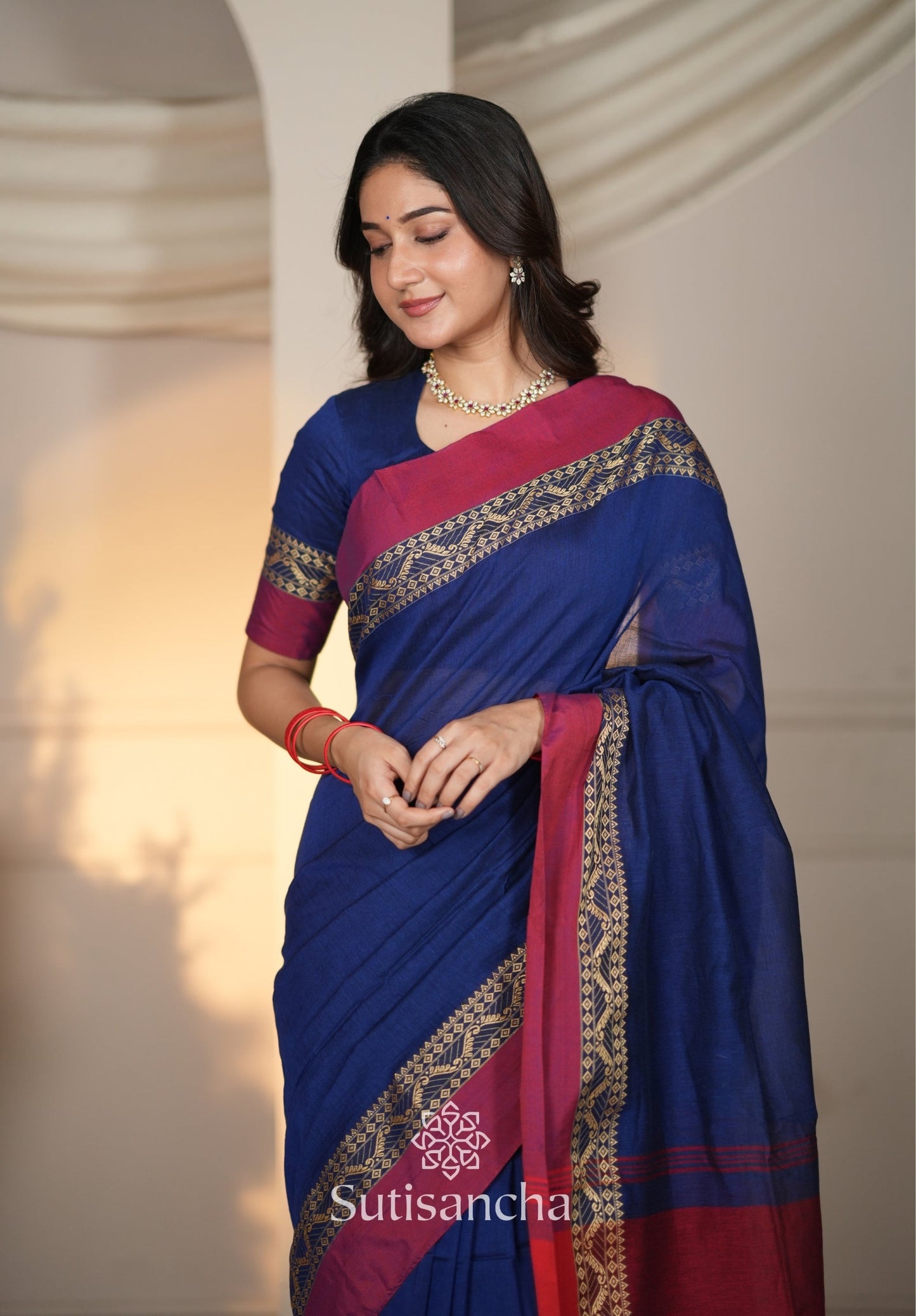 Dhiyona SS The Weaver's Touch: Pure Bengal Cotton Saree with Timeless Appeal