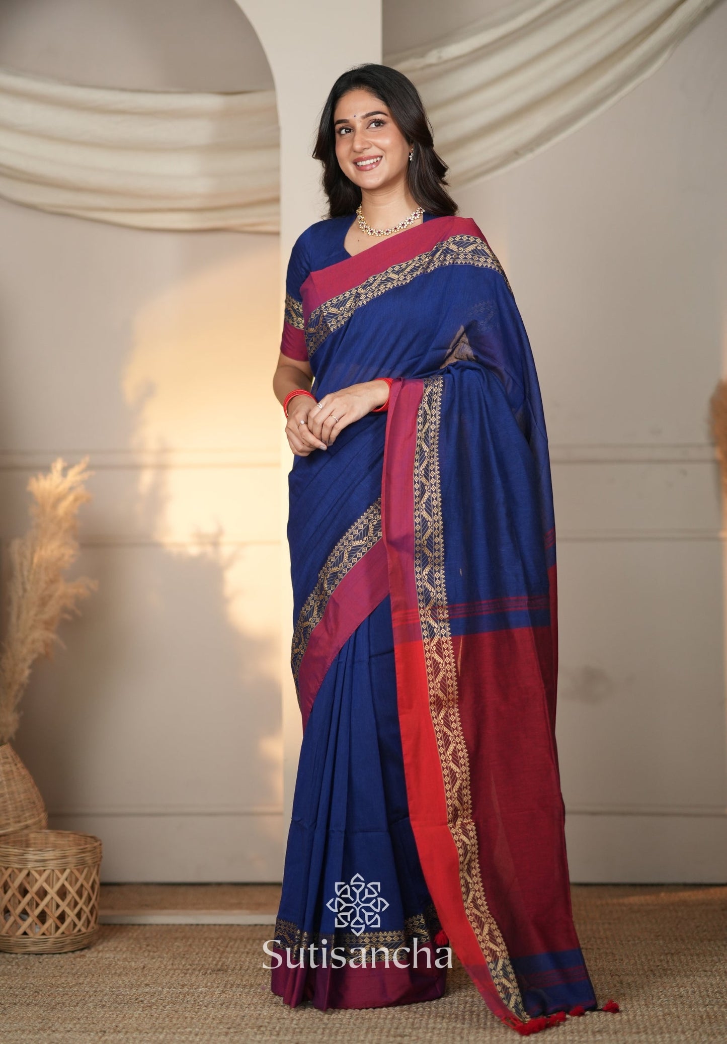Dhiyona SS The Weaver's Touch: Pure Bengal Cotton Saree with Timeless Appeal