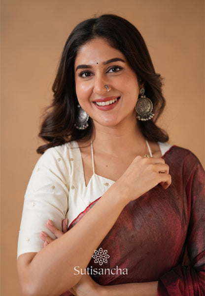 Dhiyona SS Ivory Gold Horizon – Flowing with Regal Charm