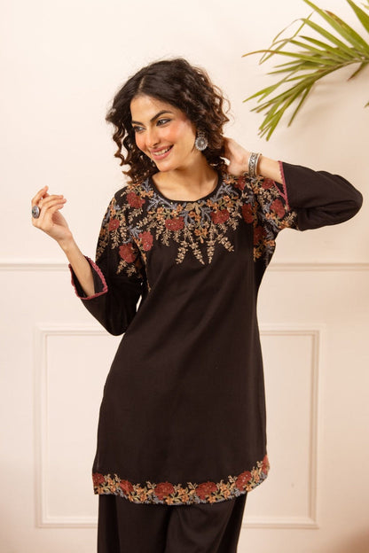 Karen charle Cotton embroidery co-ord set