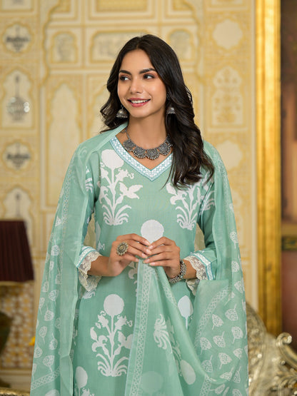 Women Green Embroidery Viscose Rayon Kurta, Pant And Dupatta Set