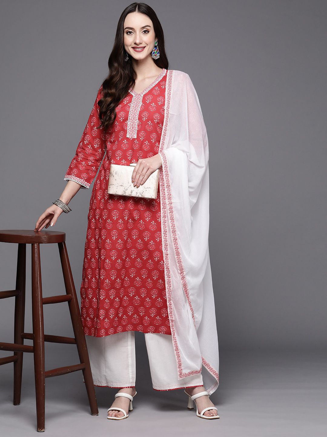 Dhiyona IE Women Red Floral Printed Kurta with Palazzos & Dupatta