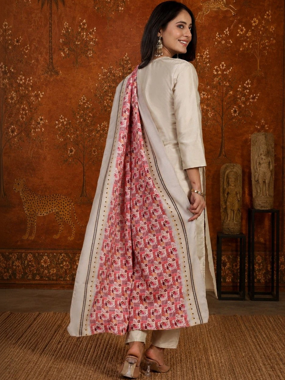 Women Ethnic Motifs Embroidered Regular Thread Work Kurta with Trousers & With Dupatta
