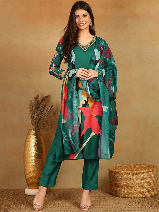 Dhiyona KL Floral Printed V-Neck Beads and Stones Kurta with Trousers & Dupatta