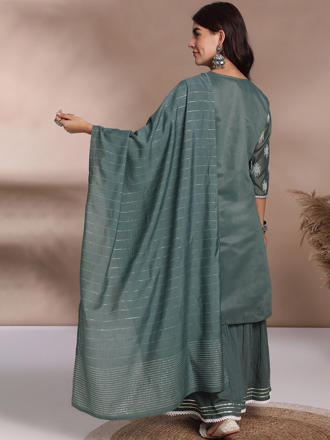 Dhiyona AN Women Floral Printed Regular Chanderi Silk Kurta with Sharara & With Dupatta
