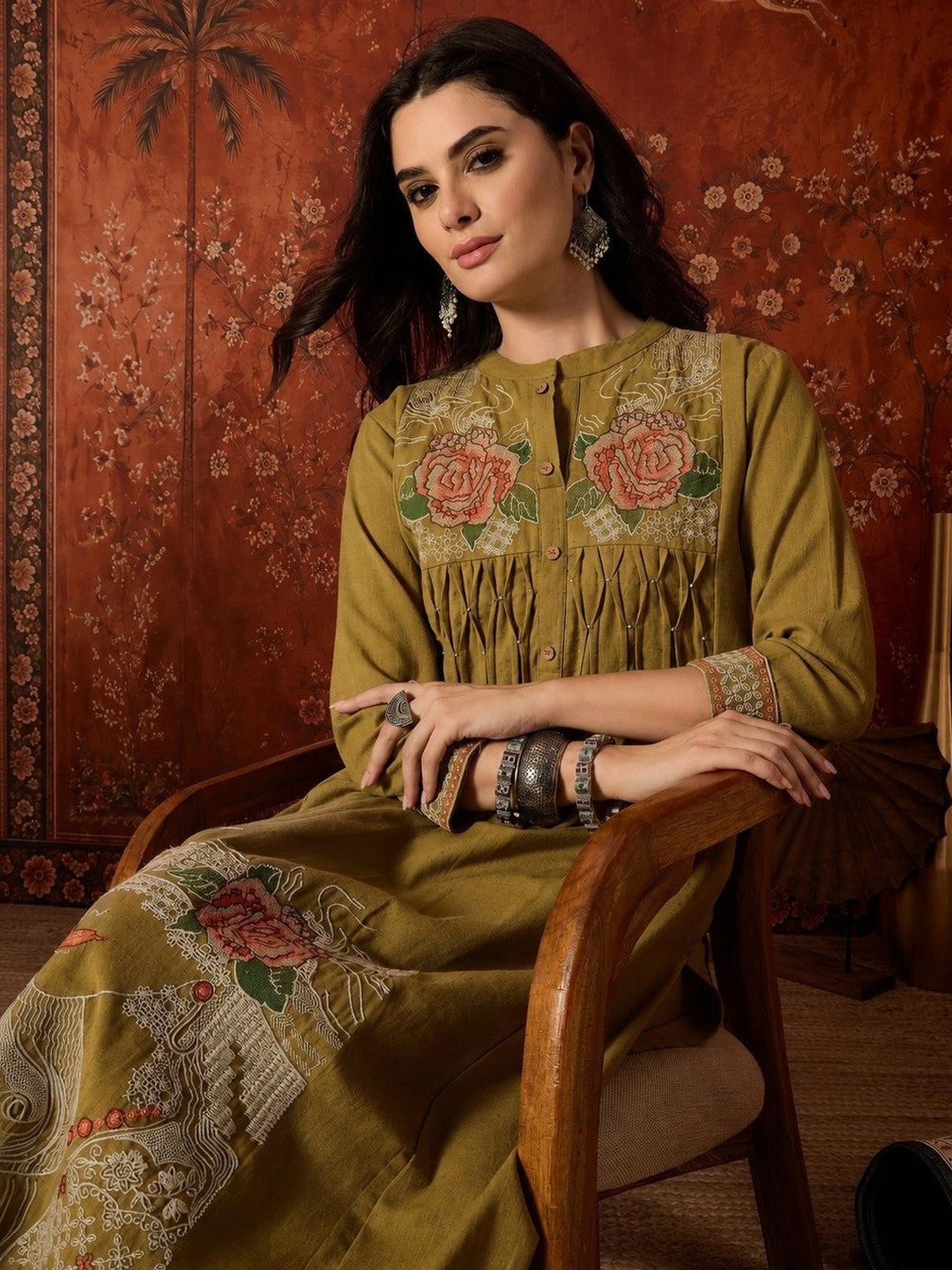 Women Floral Embroidered Empire Thread Work Kurta with Palazzos