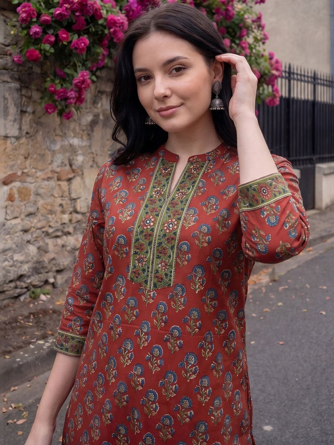Women Ethnic Motifs Printed Regular Thread Work Pure Cotton Kurta with Trousers