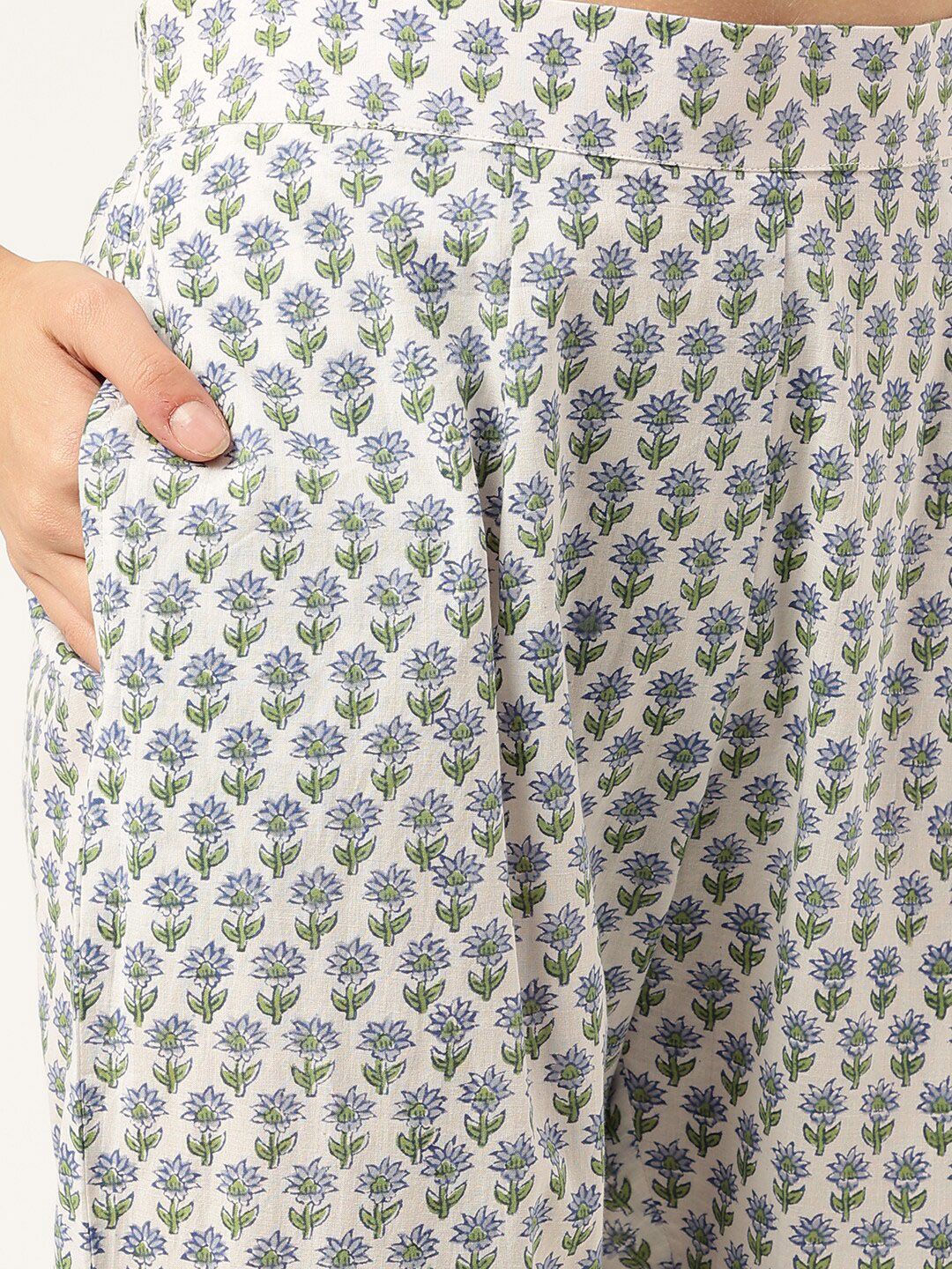 Dhiyona KL Floral Printed Pure Cotton Anarkali Kurta & Trousers With Dupatta