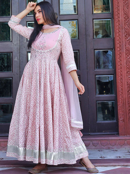 Dhiyona KL Bandhani Printed Gotta Patti Pure Cotton Kurta With Trousers & Dupatta