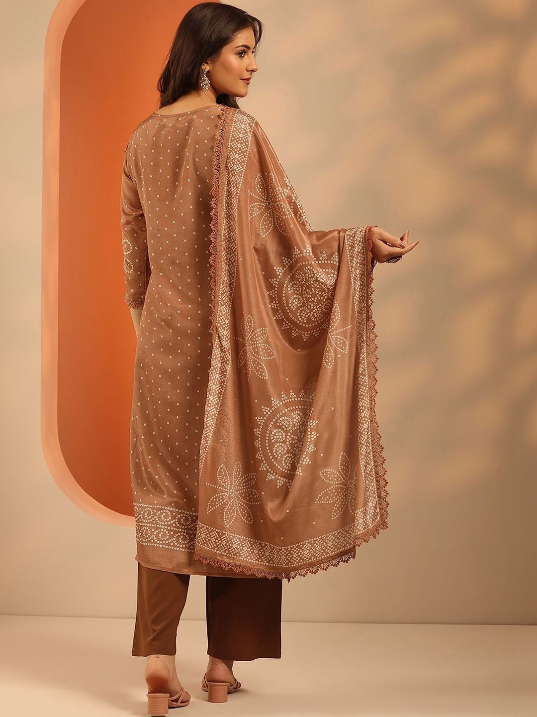 Women Bandhani Printed Regular Kurta with Trousers & With Dupatta