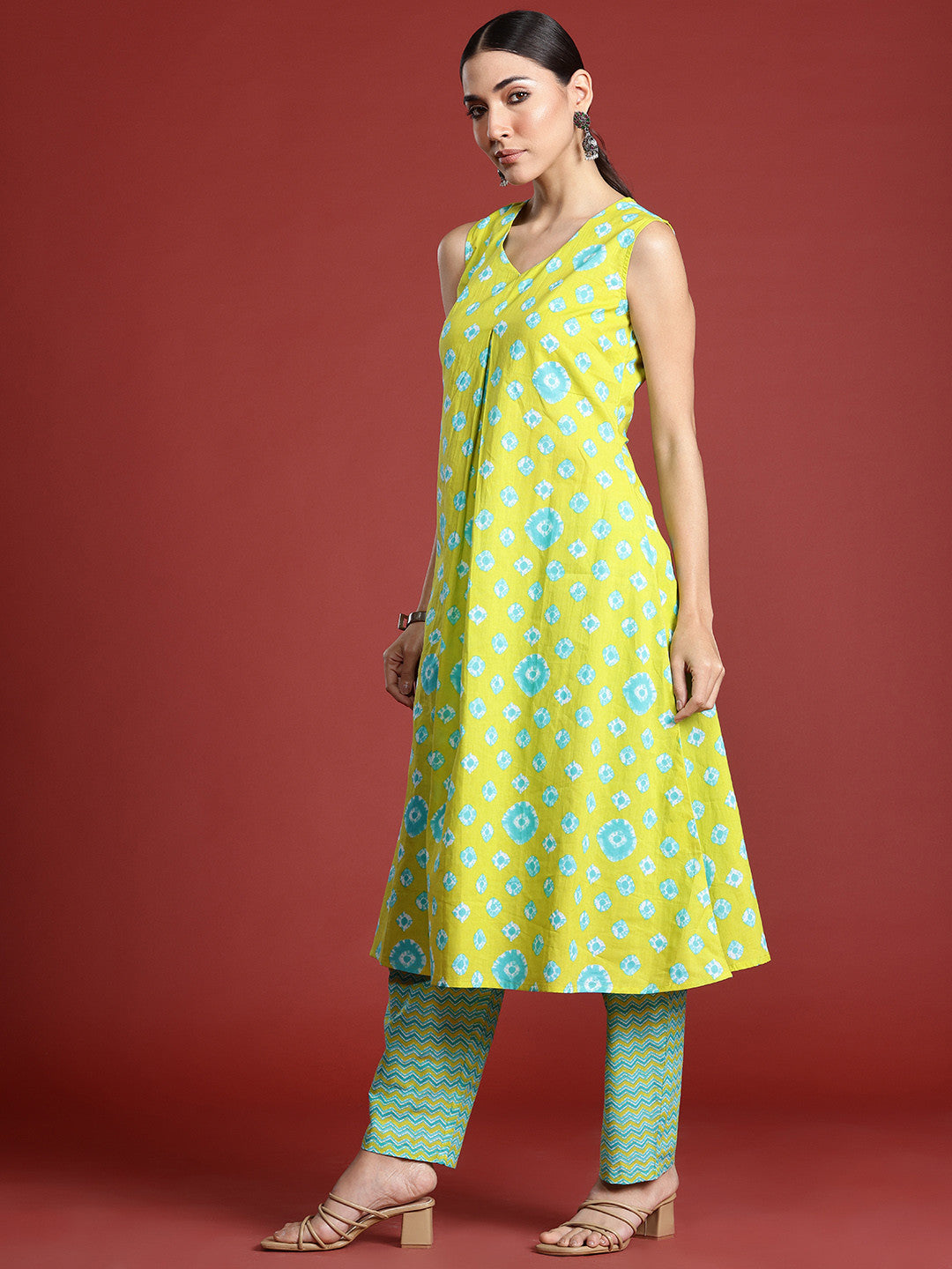 Bandhani Printed Pure Cotton Kurta with Trousers