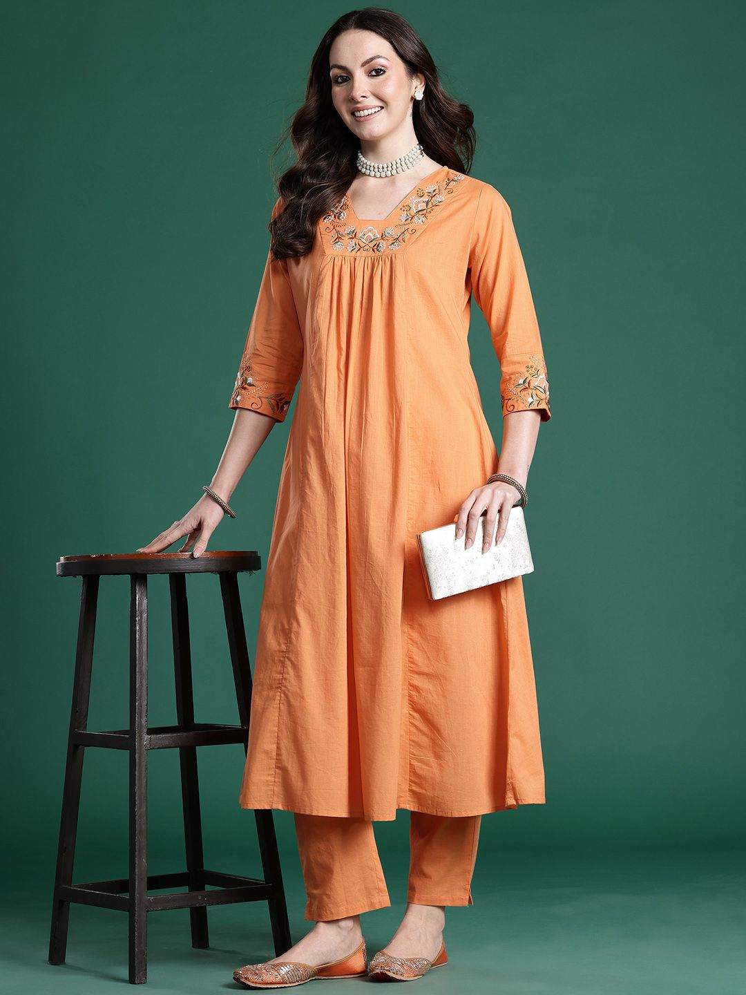 Dhiyona IE Ethnic Motifs Embroidered Pure Cotton Kurta with Trousers