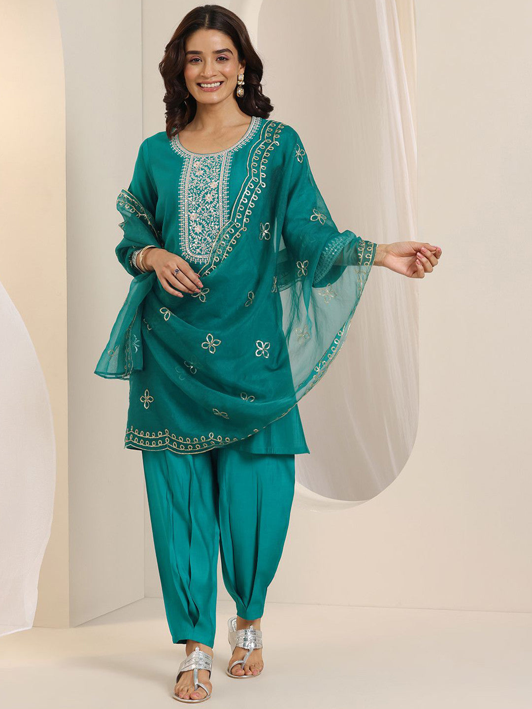 Floral Yoke Design Sequinned Straight Kurta With Trousers And Dupatta