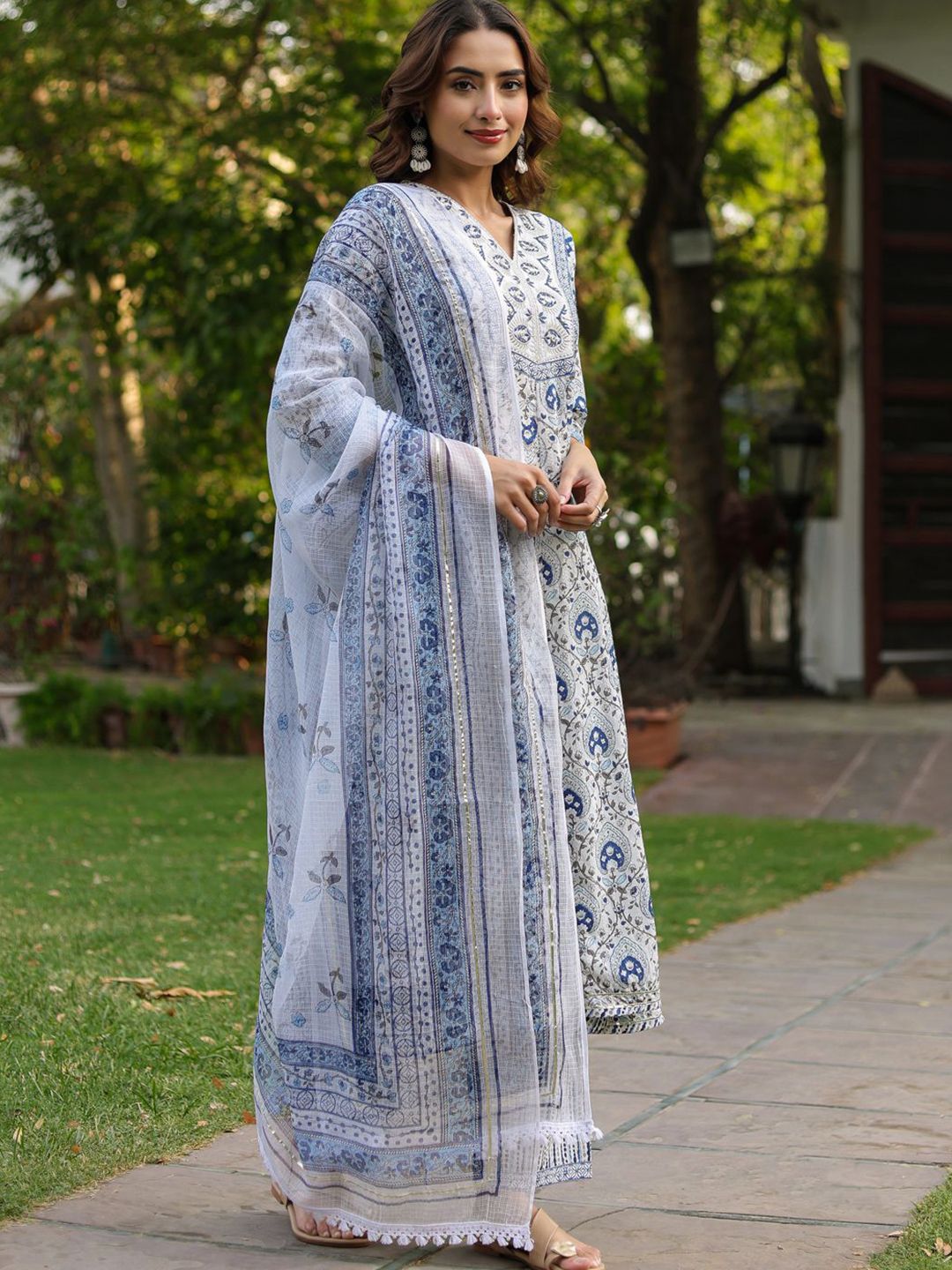 Dhiyona RR Women's Ethnic Motifs Printed Pure Cotton Kurta with Trousers & Dupatta