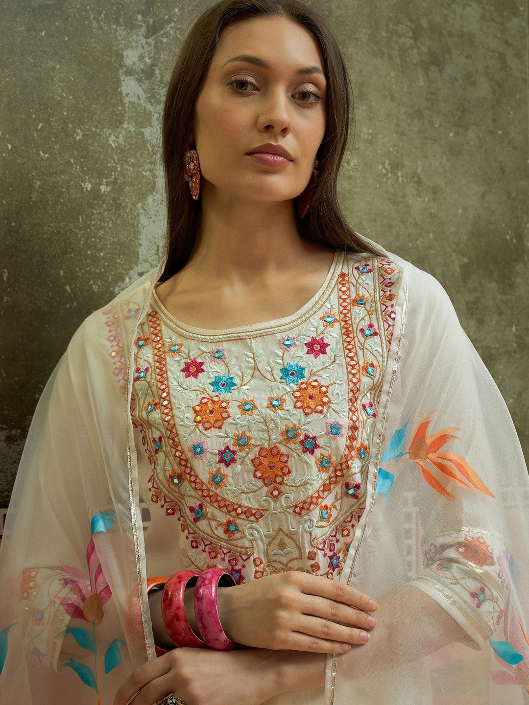 Embroidered Round Neck Kurta & Trousers With Dupatta