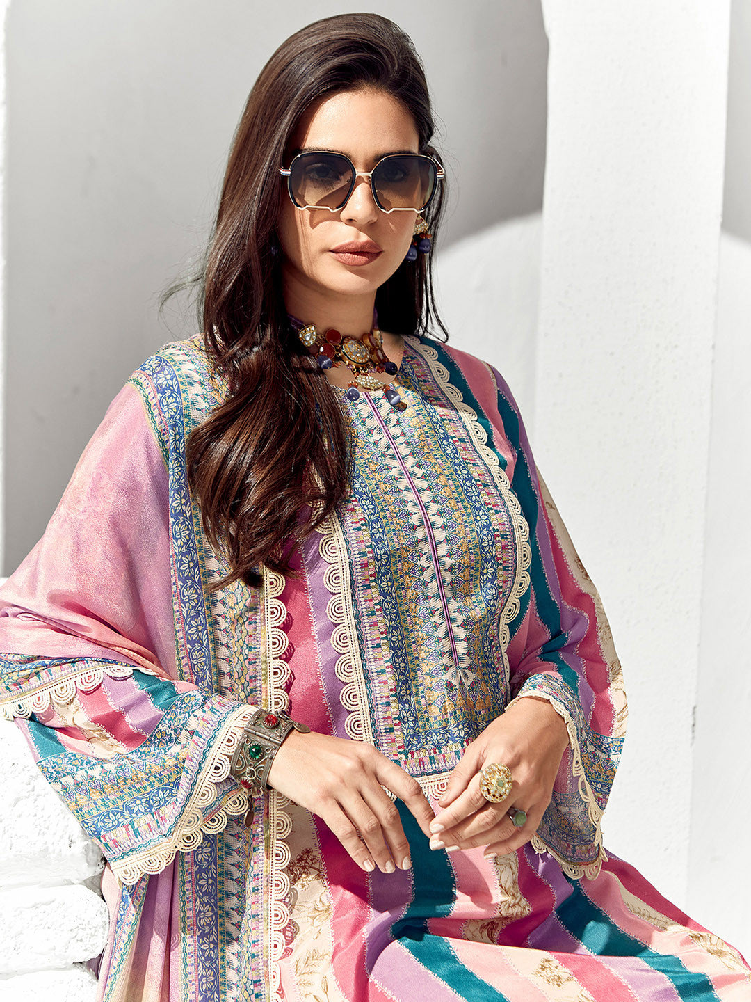 Women Ethnic Motifs Printed Regular Thread Work Kurta Trousers With Dupatta