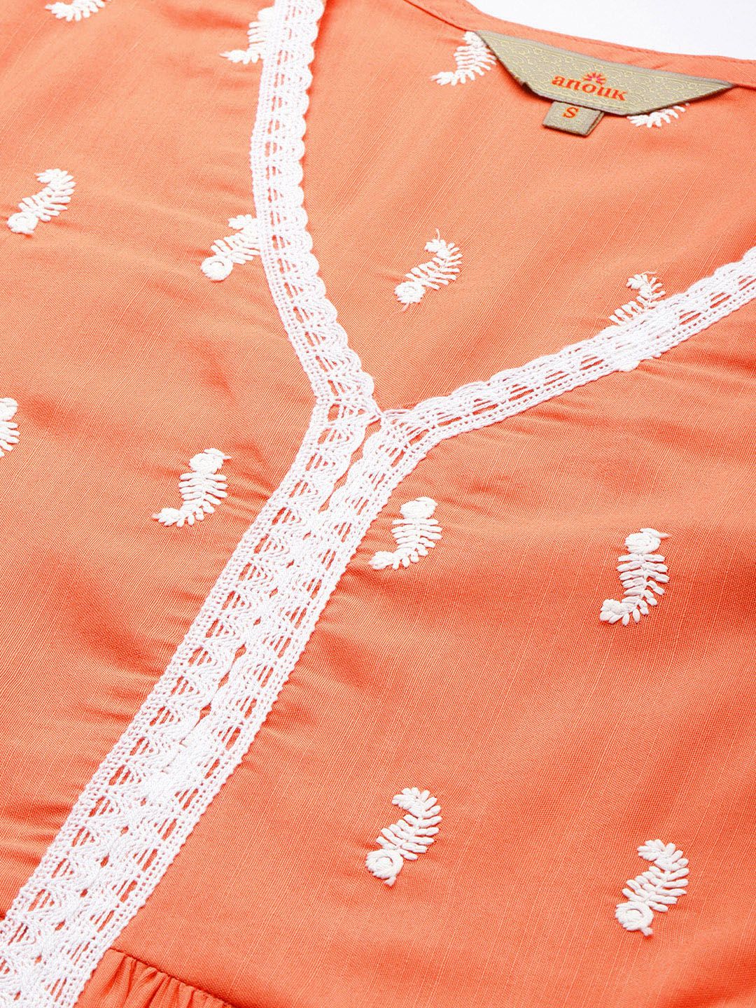 Dhiyona AN Ethnic Motifs Embroidered Kurti with Sharara