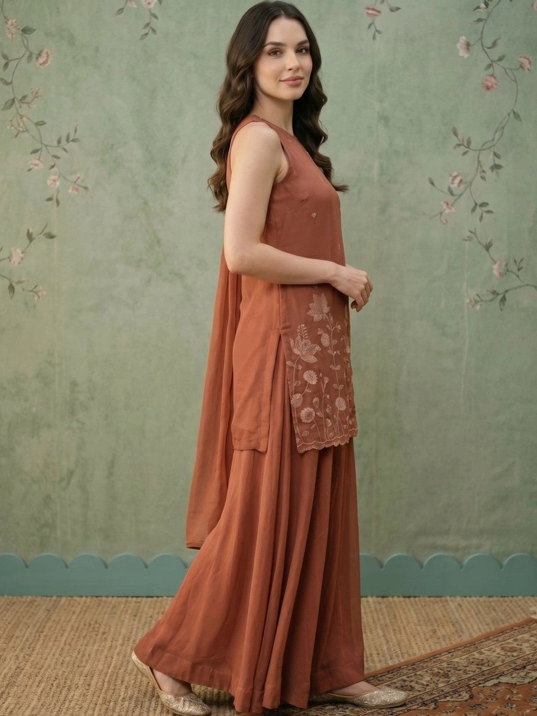 Women Floral Embroidered Regular Thread Work Kurta with Sharara & With Dupatta