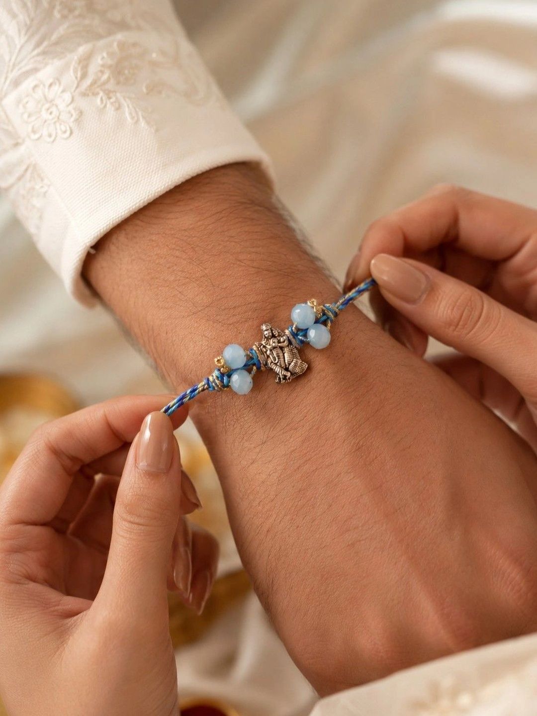 Dhiyona Rakhi