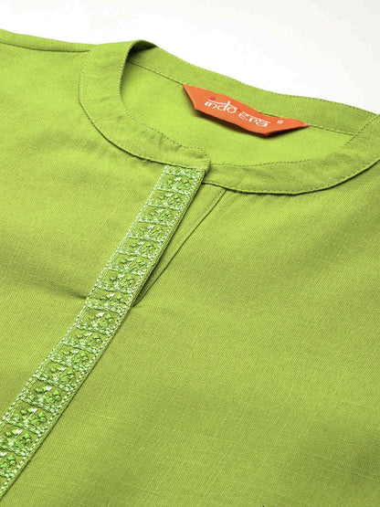 Ethnic Motifs Yoke Design Thread Work Kurta with Trousers & With Dupatta