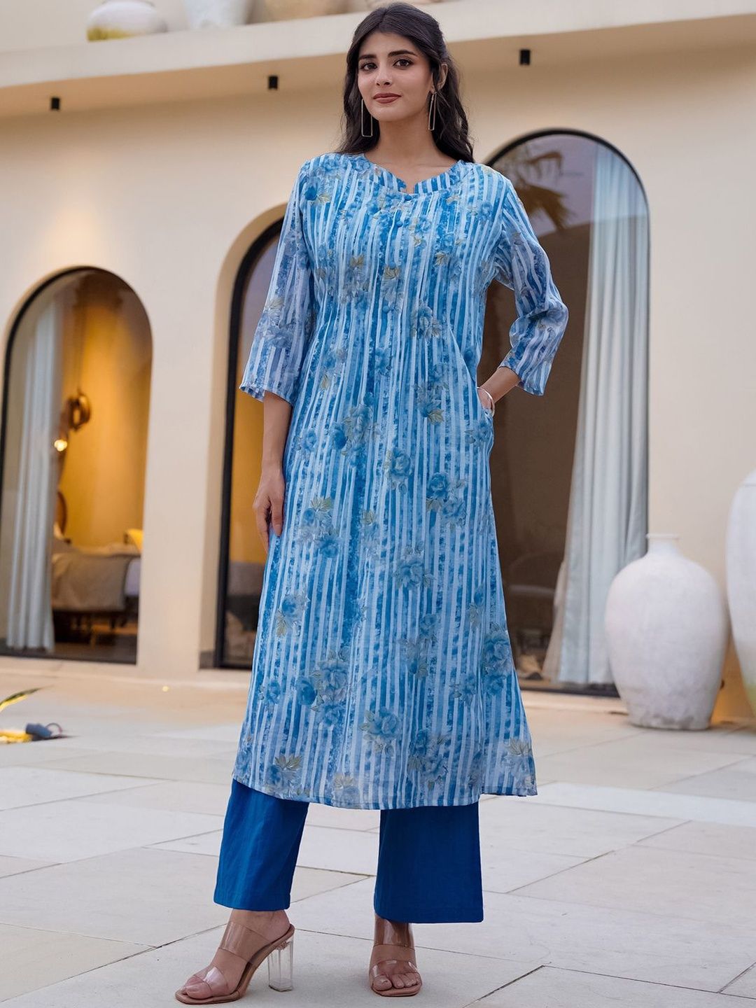Dhiyona IE Floral Printed Regular Mandarin Collar Sequinned Pure Cotton Kurta With Trousers