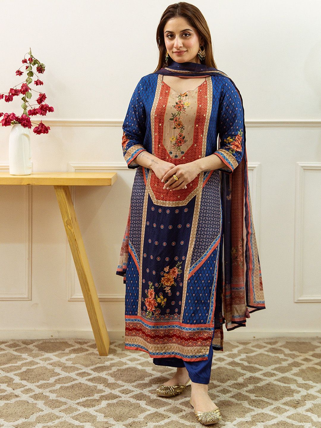 Dhiyona KL Women Ethnic Motifs Printed Regular Sequinned Kurta with Palazzos & With Dupatta
