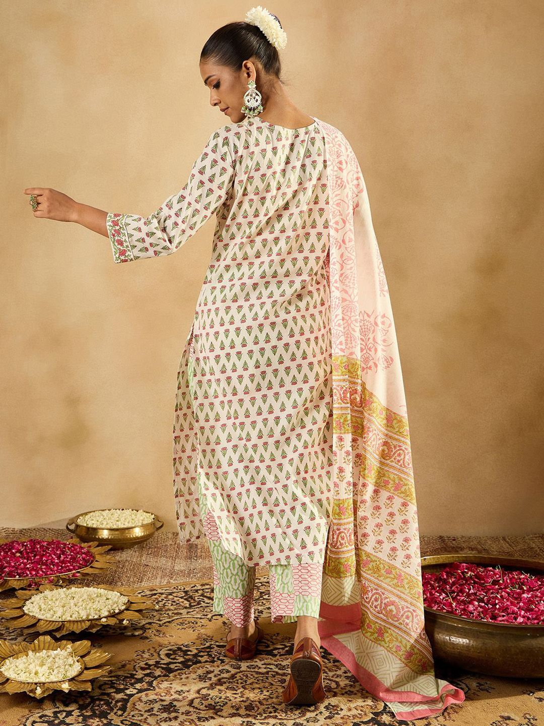 Floral Printed Straight Pure Cotton Kurta with Trousers & Dupatta