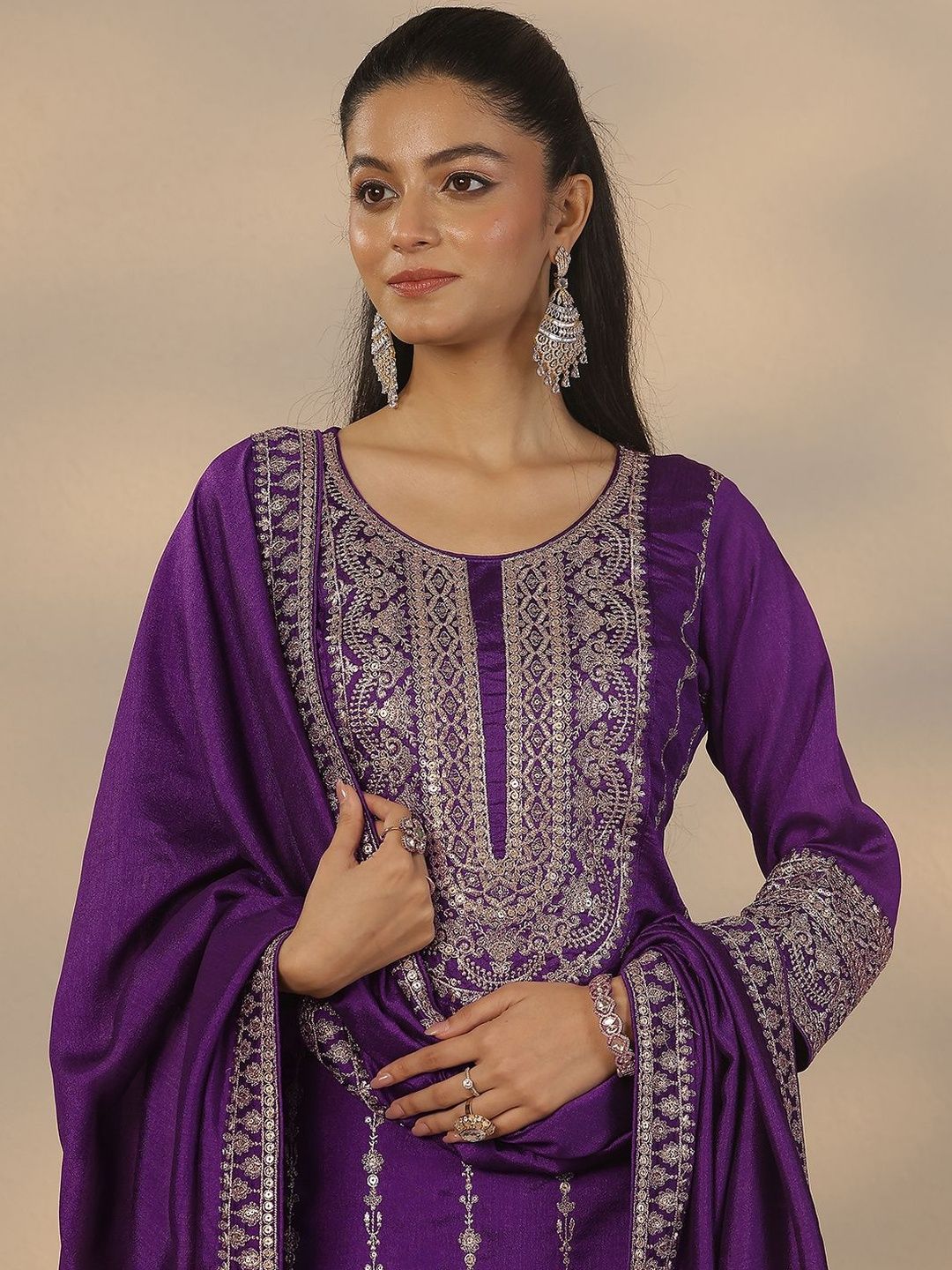 Dhiyona LL Women Ethnic Motifs Embroidered Regular Kurta with Sharara & With Dupatta