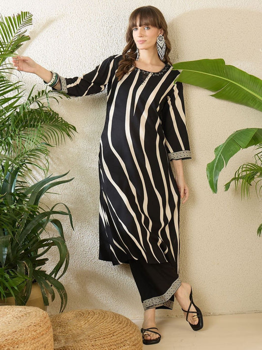 Dhiyona IE Printed Round Neck Three-Quarter Sleeves Top With Trousers