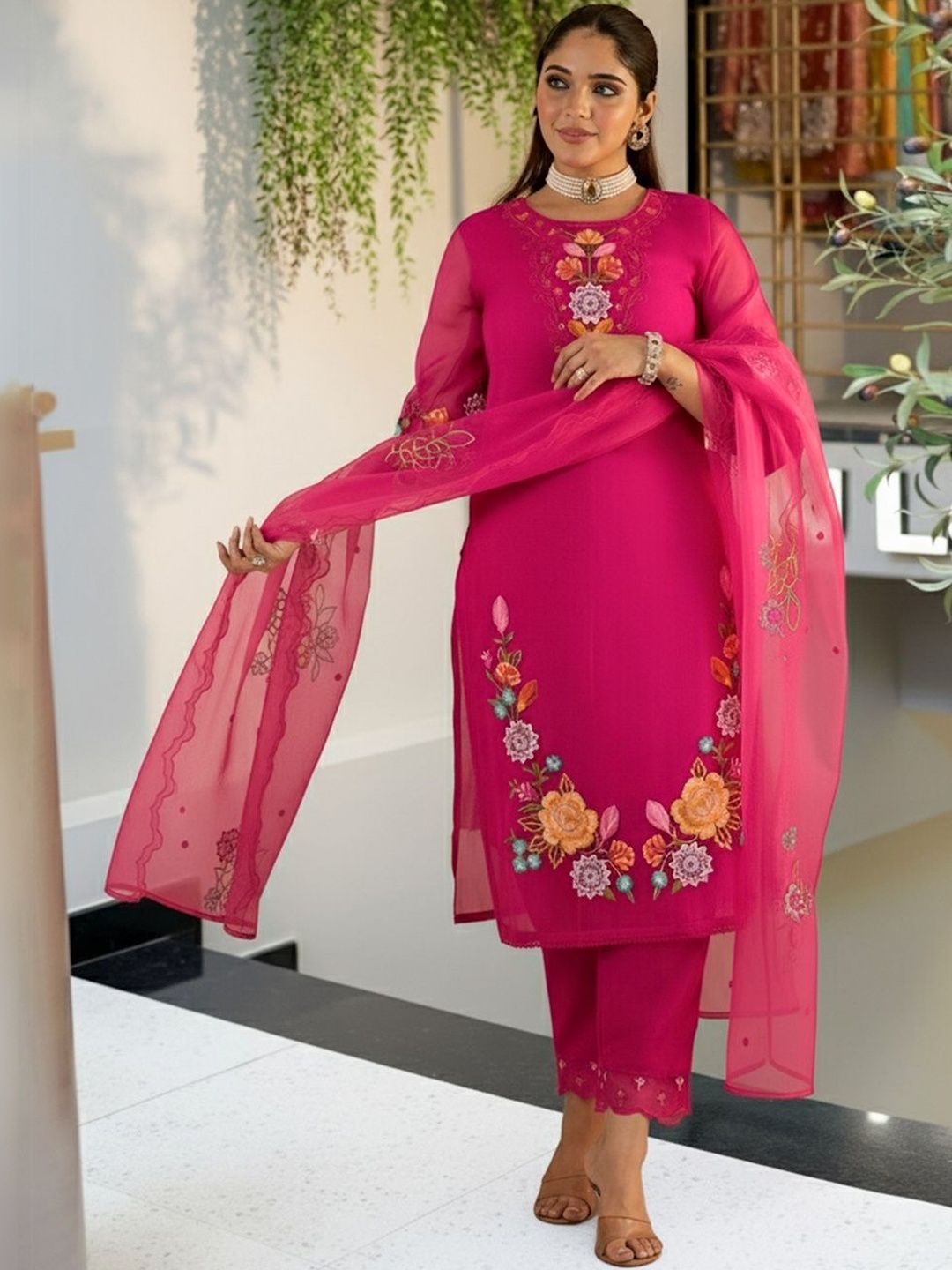 Dhiyona IE Women Floral Embroidered Regular Thread Work Kurta with Trousers & With Dupatta